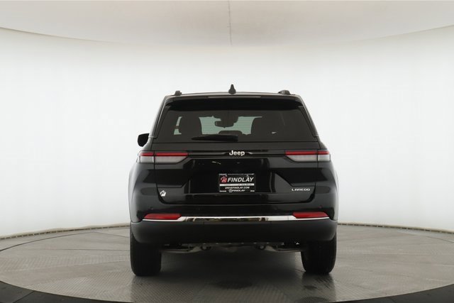 Used 2024 Jeep Grand Cherokee Laredo X w/ Trailer Tow Package image 11