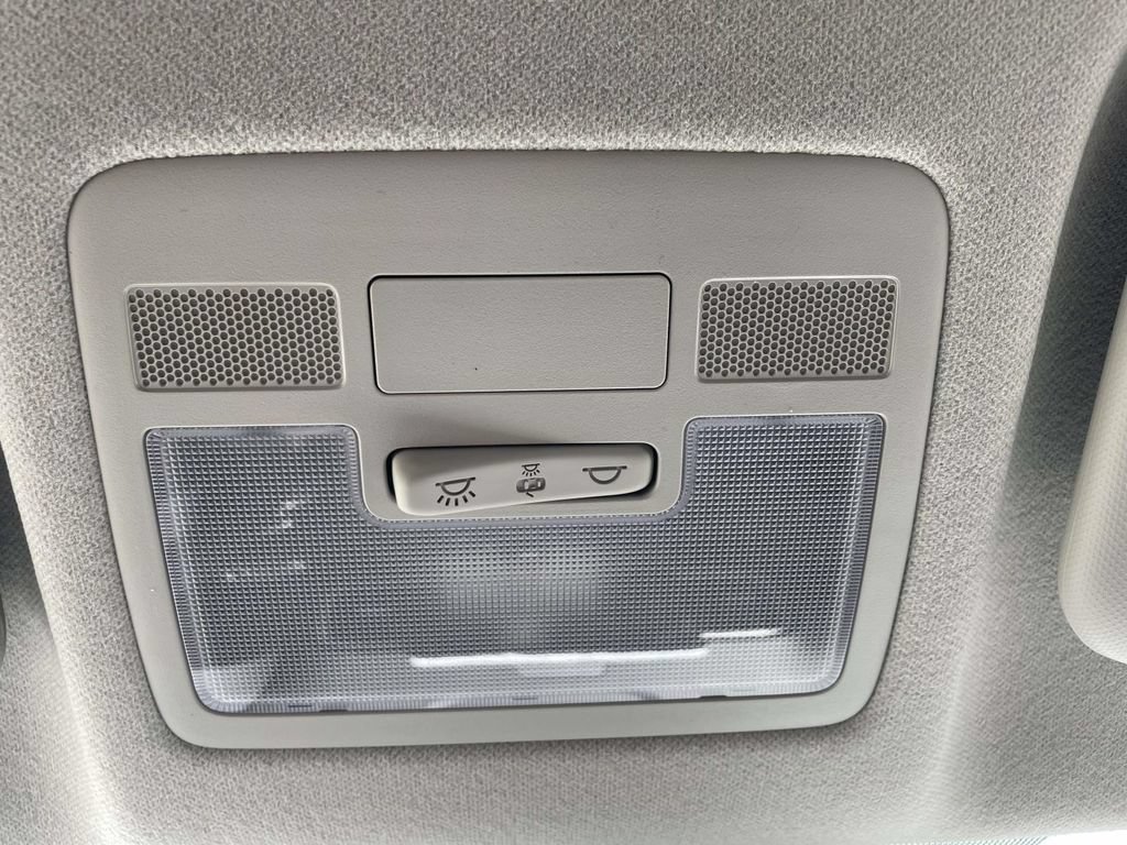New 2026 Hyundai Venue SE FWD image 30