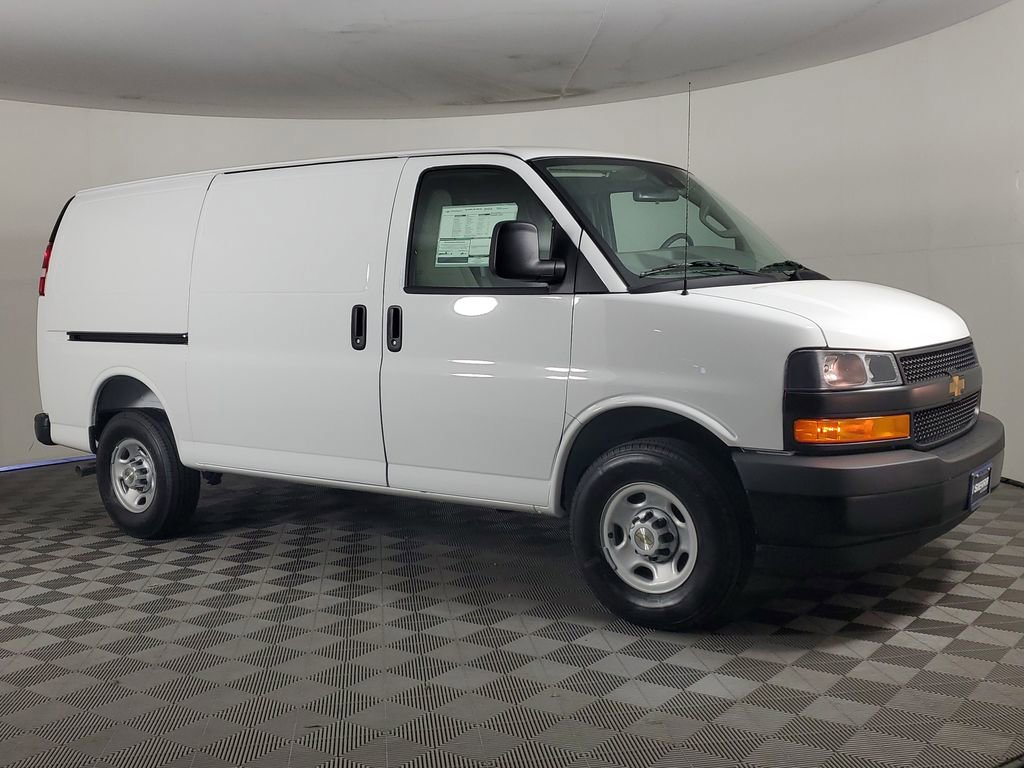 New 2026 Chevrolet Express 2500 w/ Driver Convenience Package RWD image 3