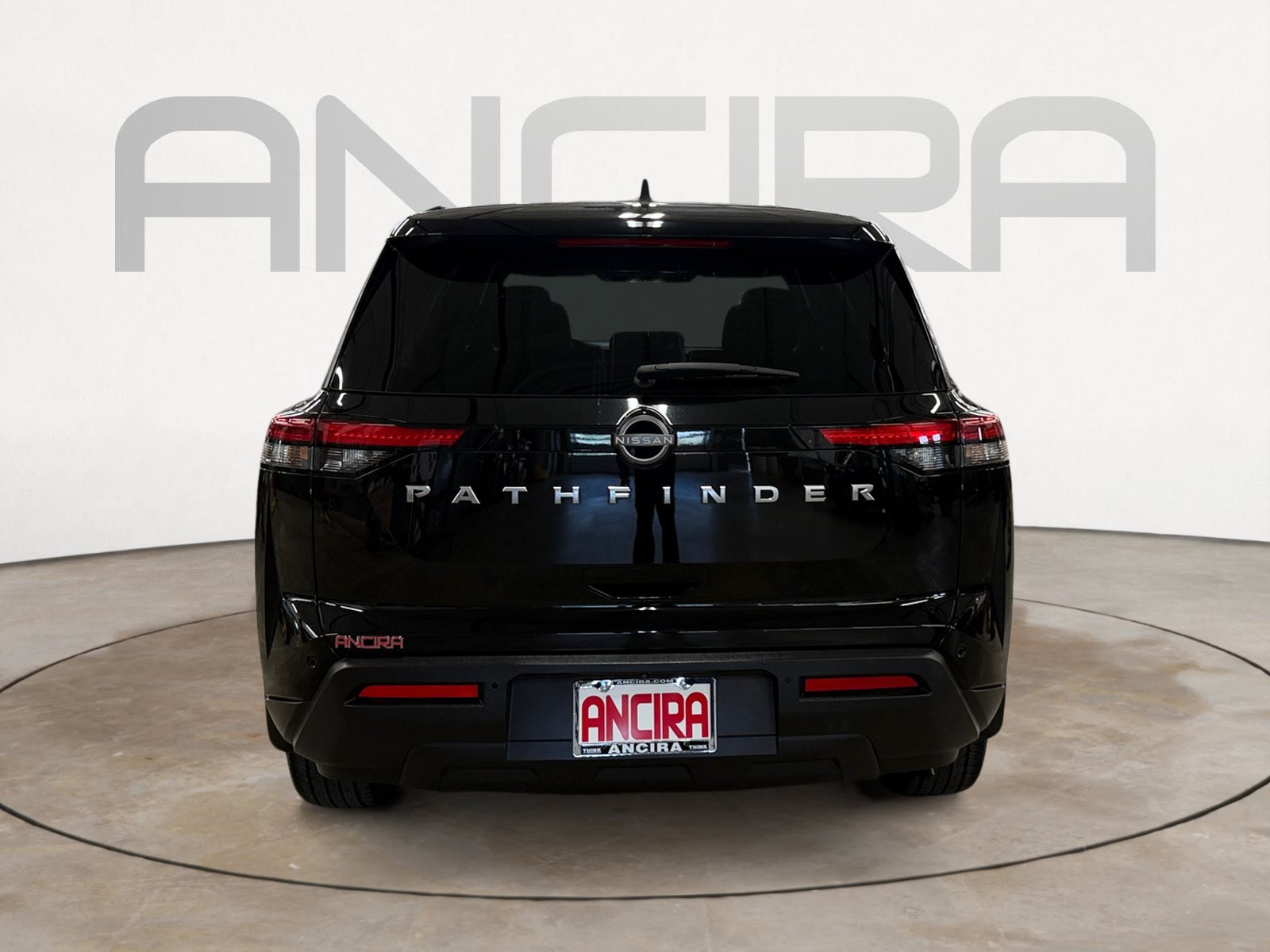 Used 2024 Nissan Pathfinder S FWD image 9