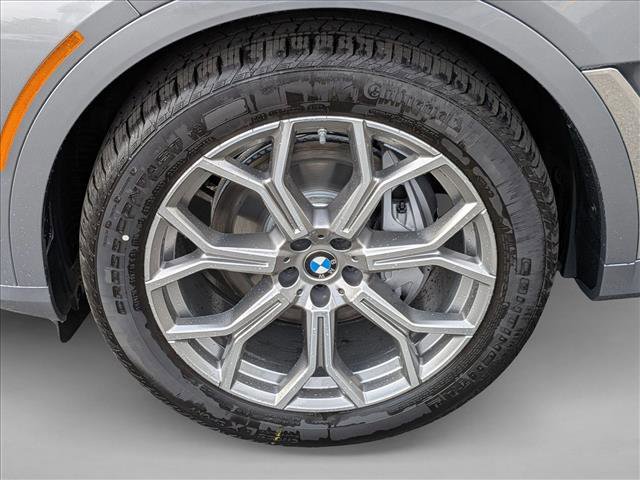 Used 2026 BMW X7 xDrive40i image 9