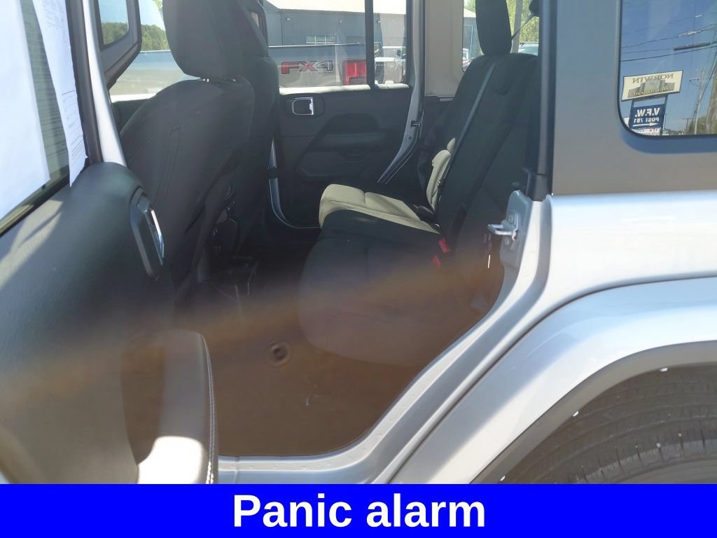 Used 2022 Jeep Wrangler Unlimited Sahara AWD/4WD image 20