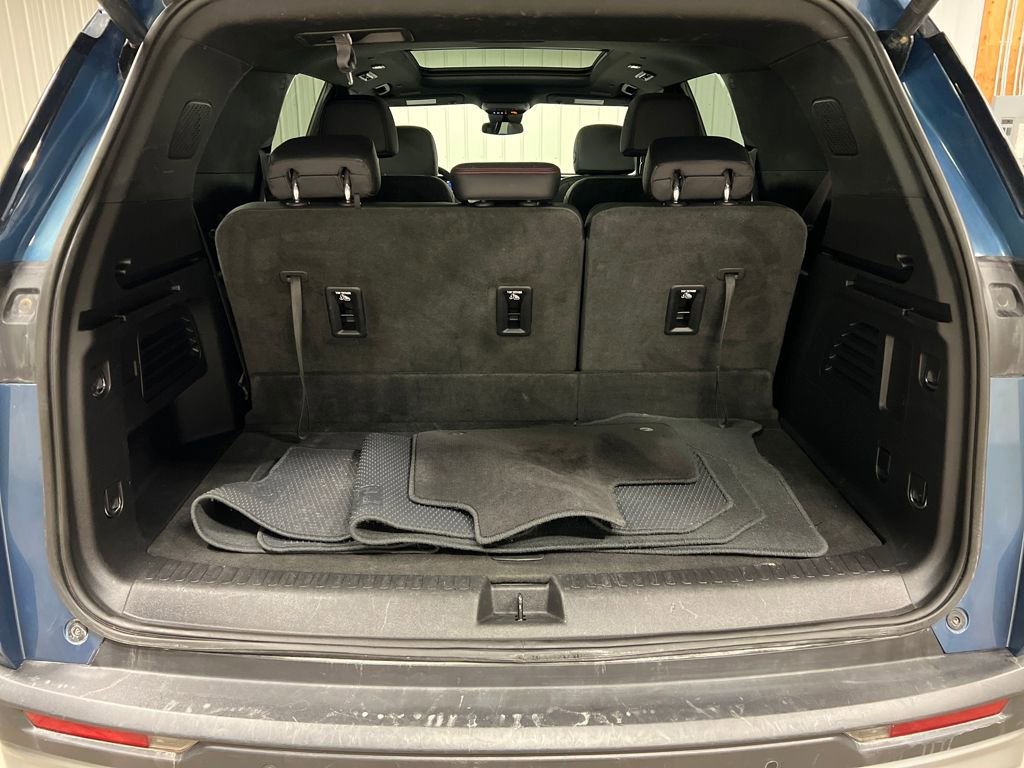 Certified 2025 Chevrolet Traverse Z71 image 12