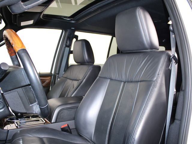 Used 2016 Lincoln Navigator Select image 20