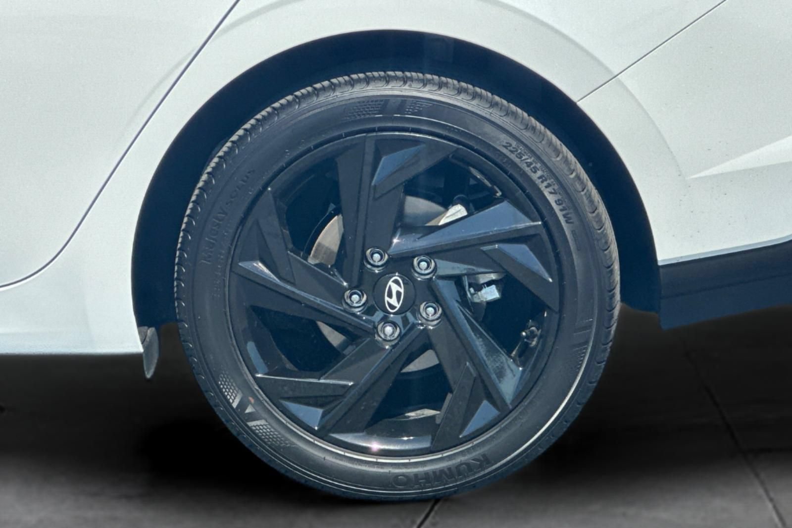 Certified 2026 Hyundai Elantra Sport FWD image 27