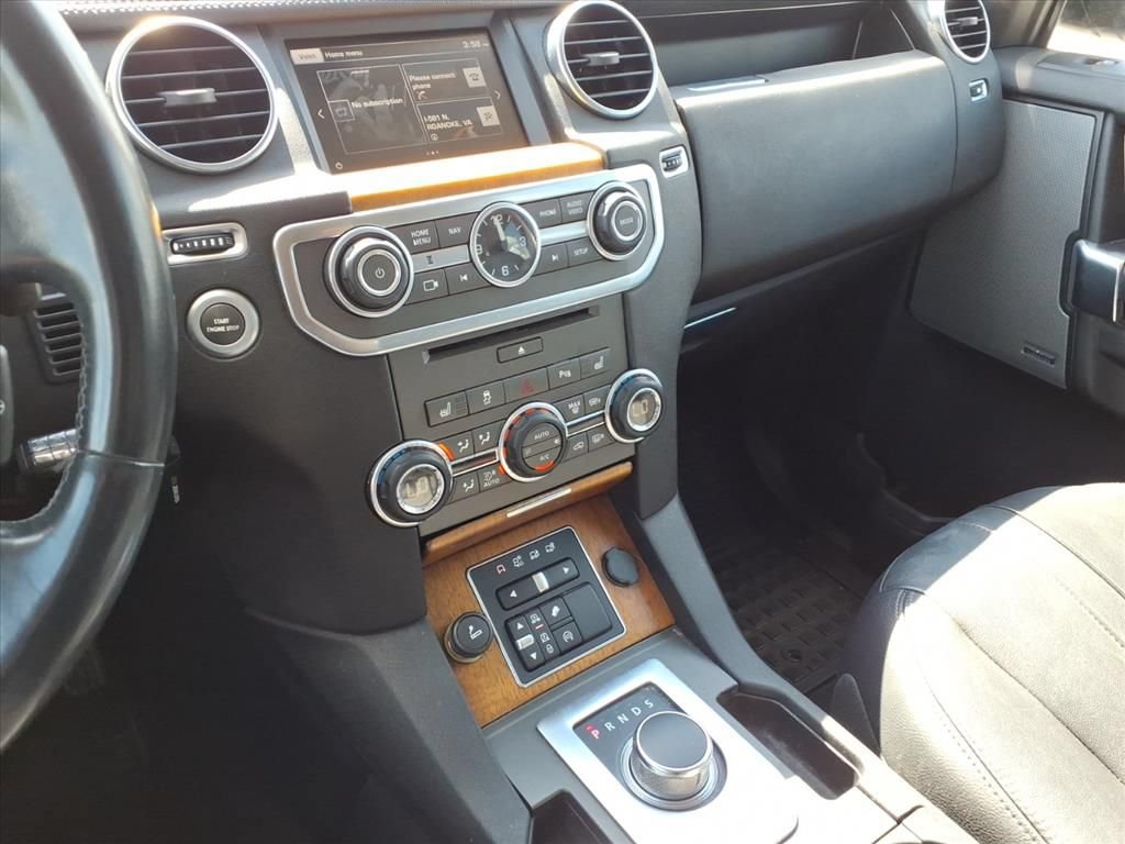 Used 2016 Land Rover LR4 HSE AWD/4WD image 30
