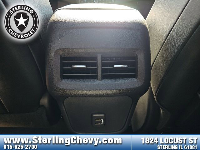 Used 2023 GMC Terrain SLT w/ Elevation Edition image 26