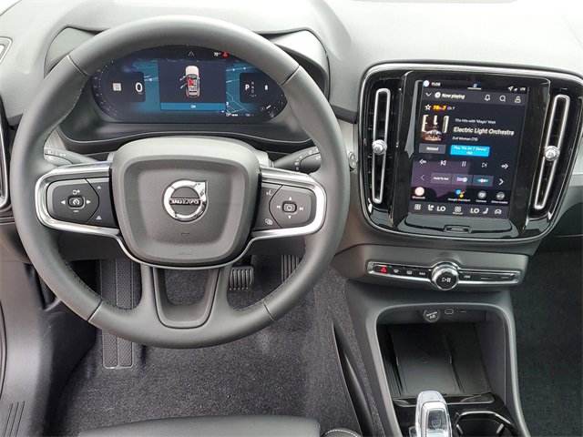 New 2026 Volvo XC40 B5 Plus w/ Protection Package Premier image 24