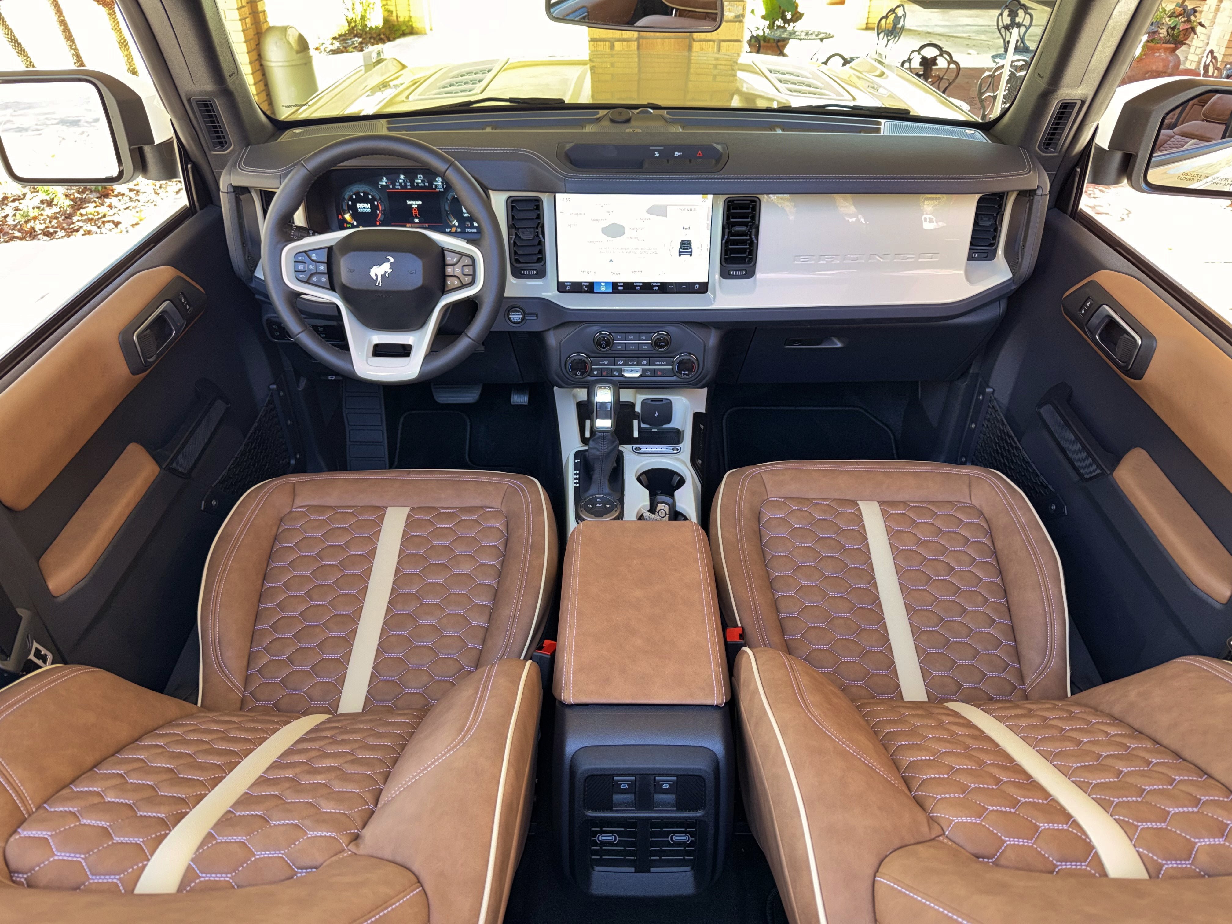 Used 2026 Ford Bronco Outer Banks AWD/4WD image 23