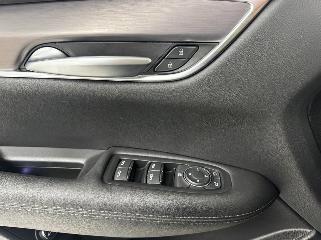 Used 2023 Cadillac XT5 Luxury image 29