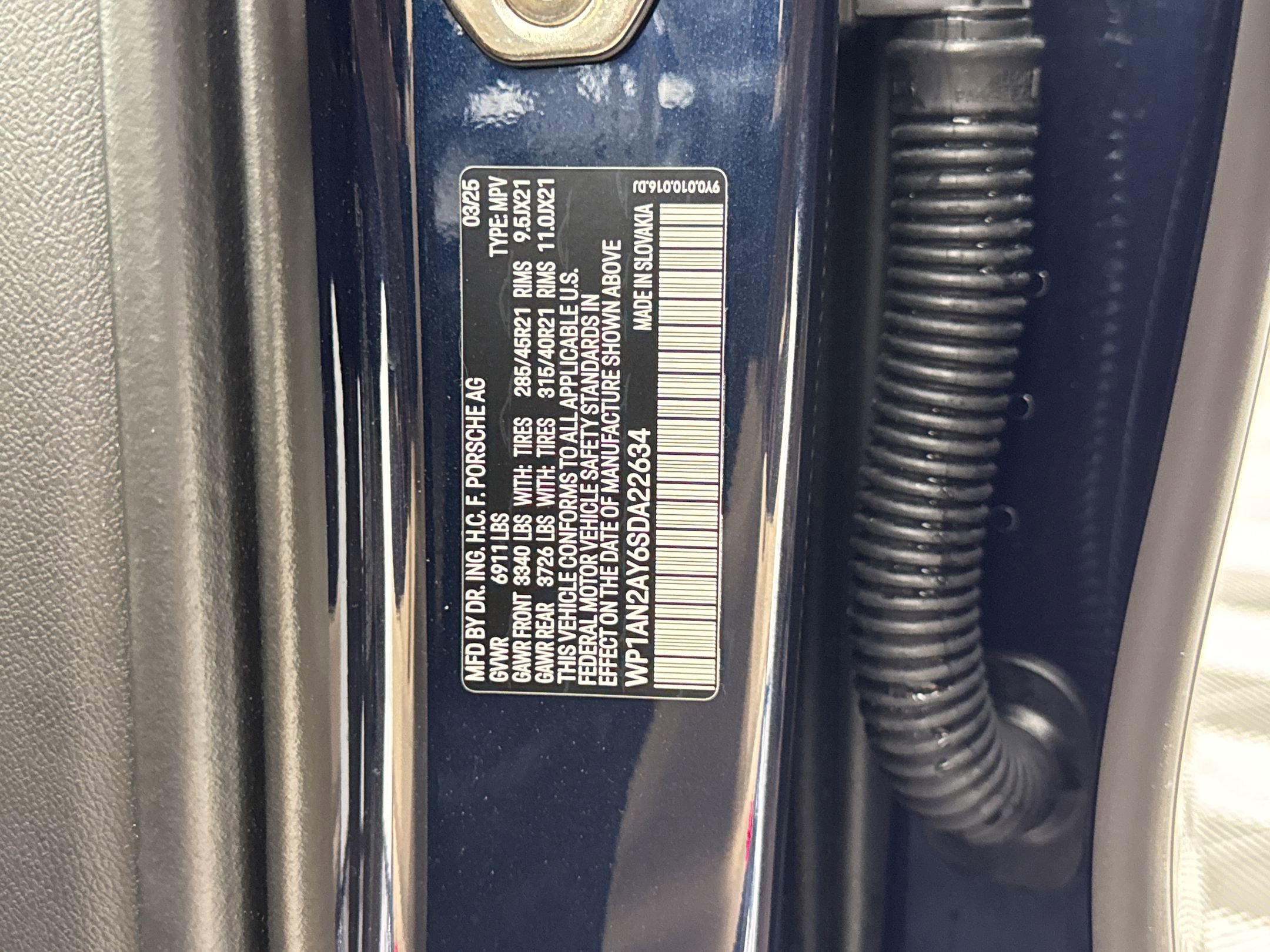 Certified 2025 Porsche Cayenne S image 21