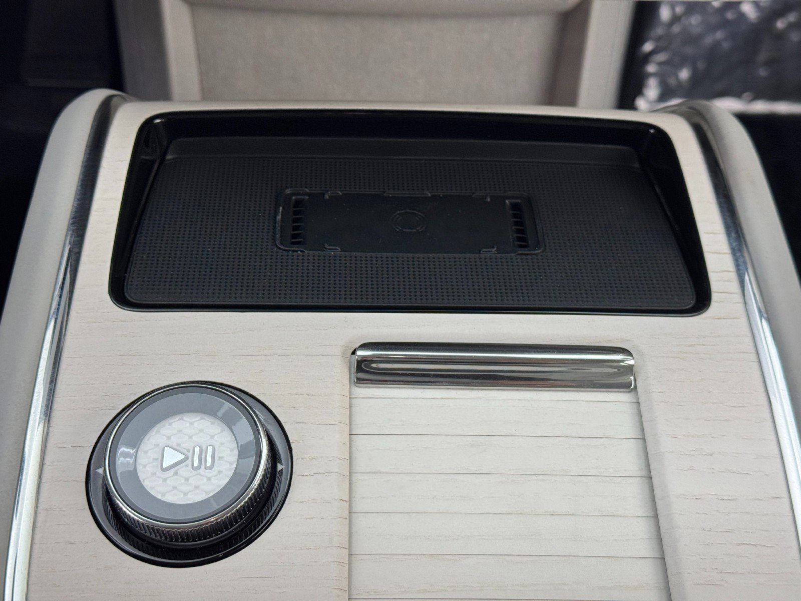 Used 2025 Volvo EX90 Ultra image 30