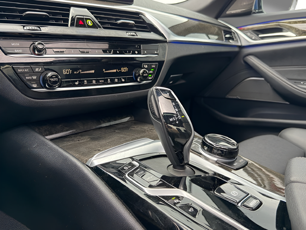 Used 2021 BMW 530i w/ Executive Package RWD image 71