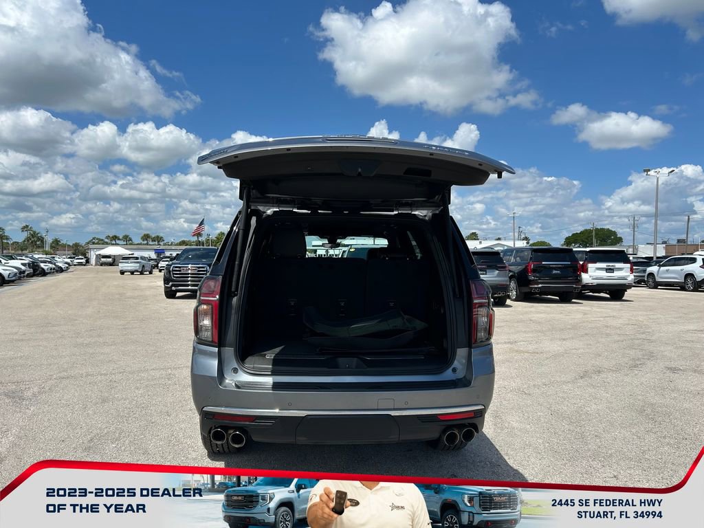 Used 2021 Chevrolet Tahoe Premier w/ Premium Package RWD image 16