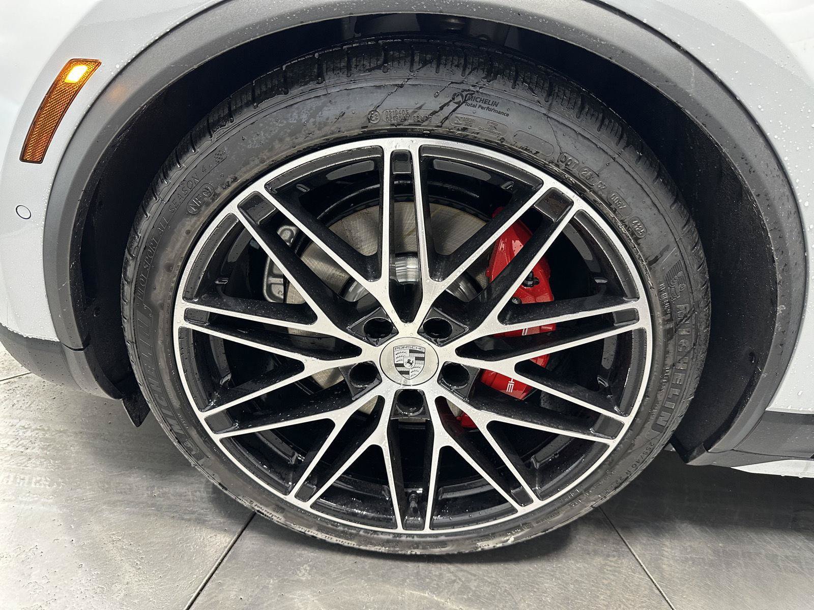 New 2026 Porsche Macan 4S Electric AWD/4WD image 11