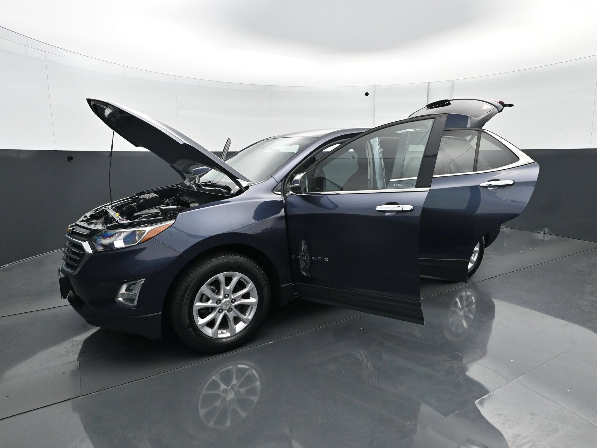 Used 2018 Chevrolet Equinox LT FWD image 31