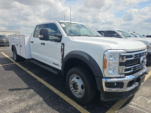 Used 2024 Ford F550 4x4 Crew Cab Super Duty w/ XLT Value Package image 1