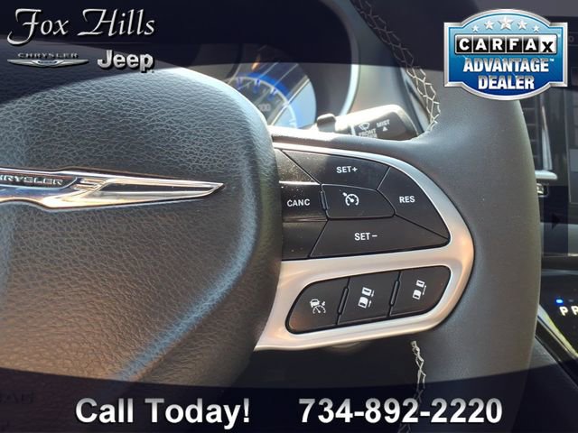 Used 2026 Chrysler Pacifica Limited FWD image 20
