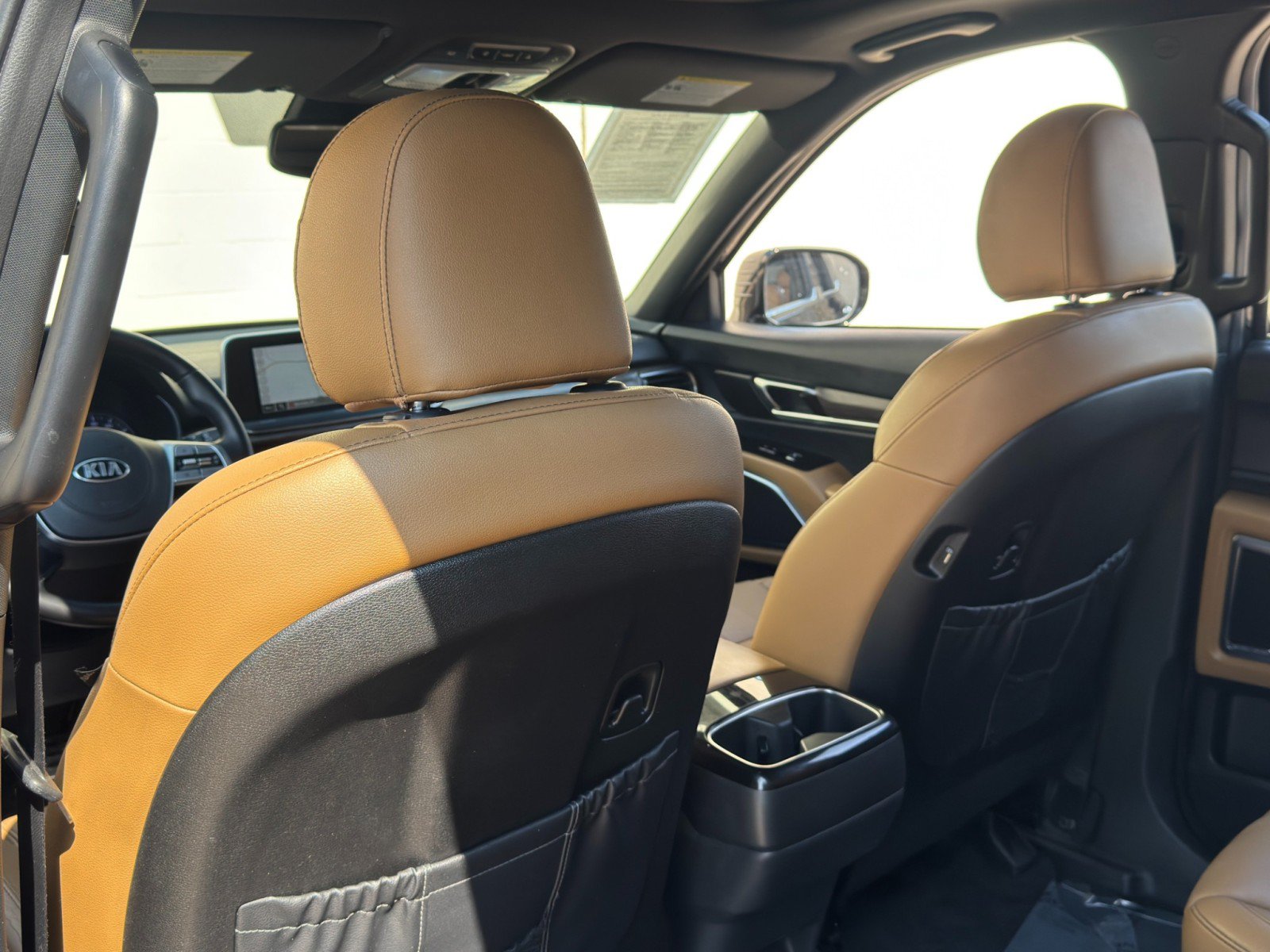 Used 2020 Kia Telluride SX w/ Towing Package FWD image 37