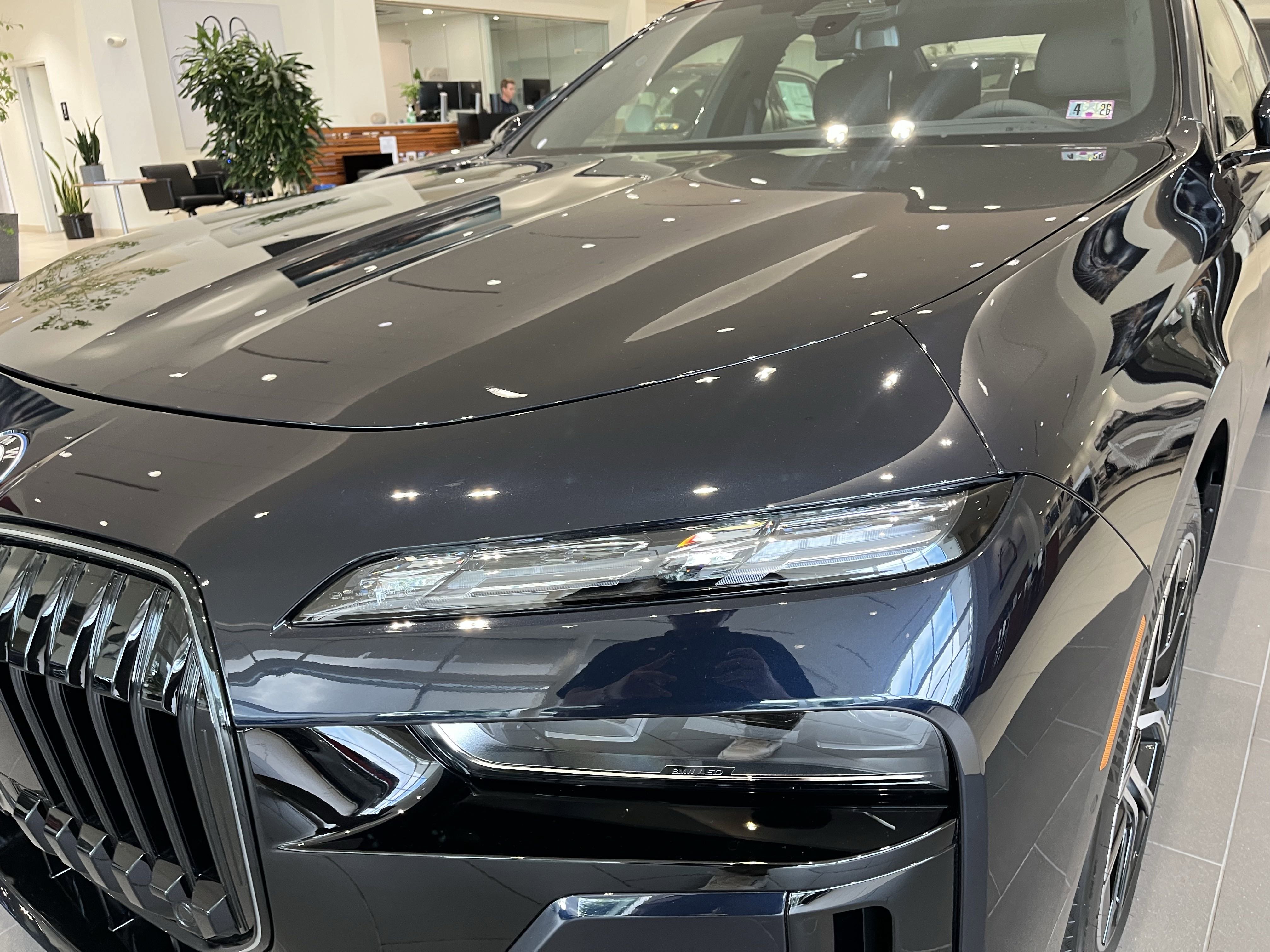 Used 2025 BMW i7 xDrive60 w/ Executive Package image 4