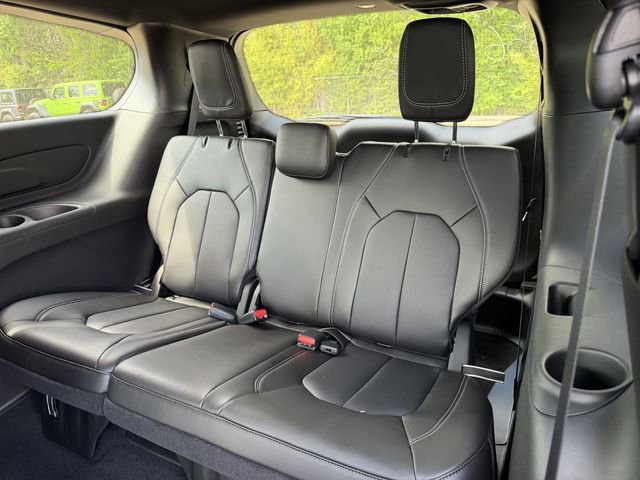 New 2026 Chrysler Voyager LX image 17