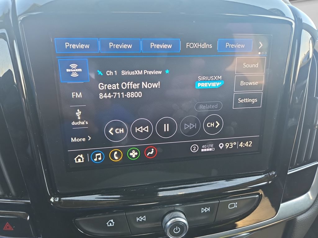 Used 2021 Chevrolet Traverse LT w/ LPO, Floor Liner Package AWD/4WD image 28