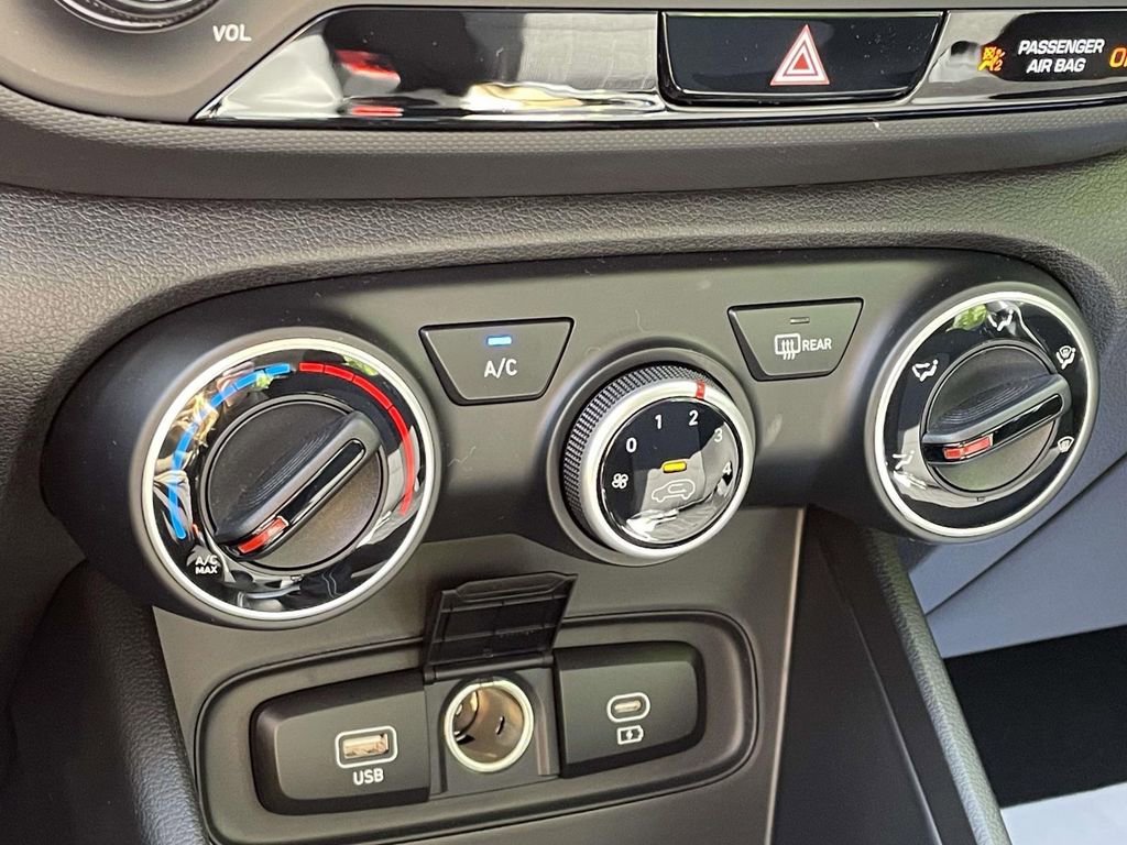 New 2026 Hyundai Venue SE FWD image 26