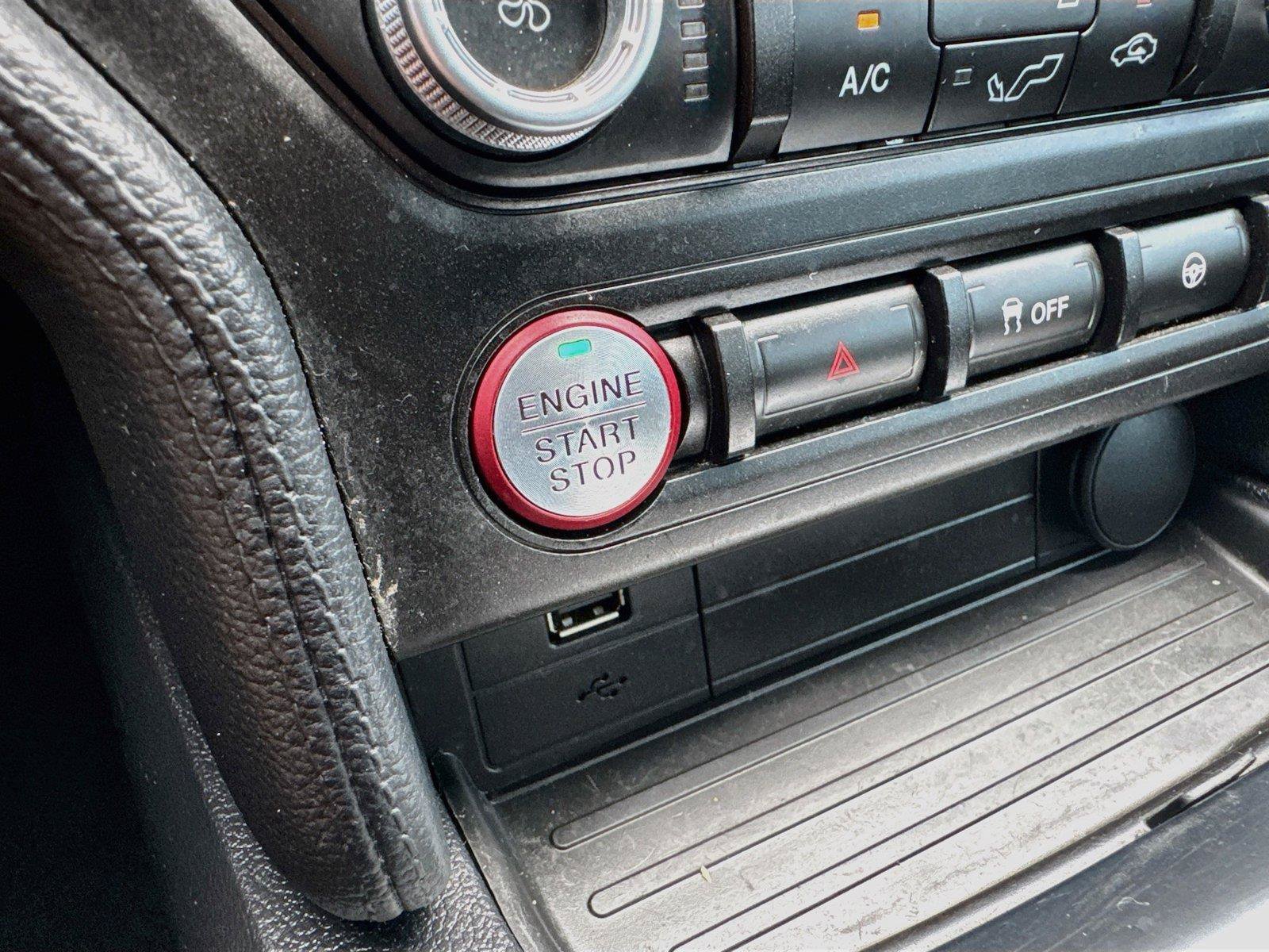 Used 2021 Ford Mustang Coupe RWD image 18