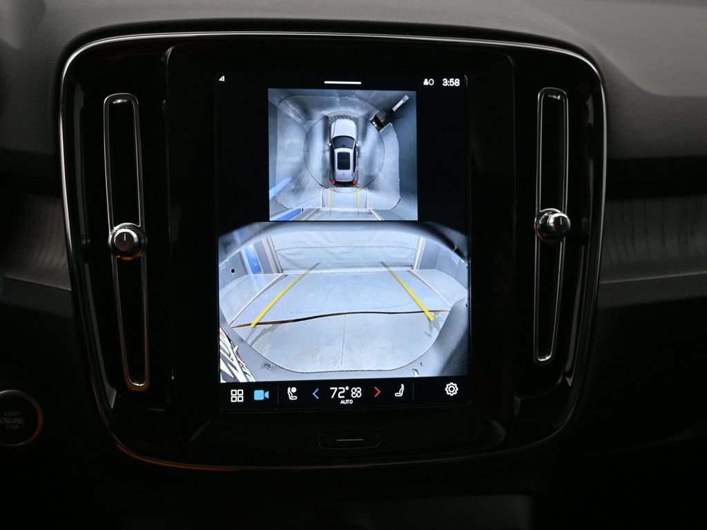 New 2025 Volvo XC40 B5 Plus w/ Protection Package Premier image 13