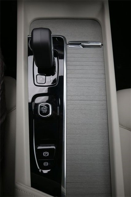 New 2026 Volvo V60 B5 Cross Country Plus w/ Protection Package Premier image 10