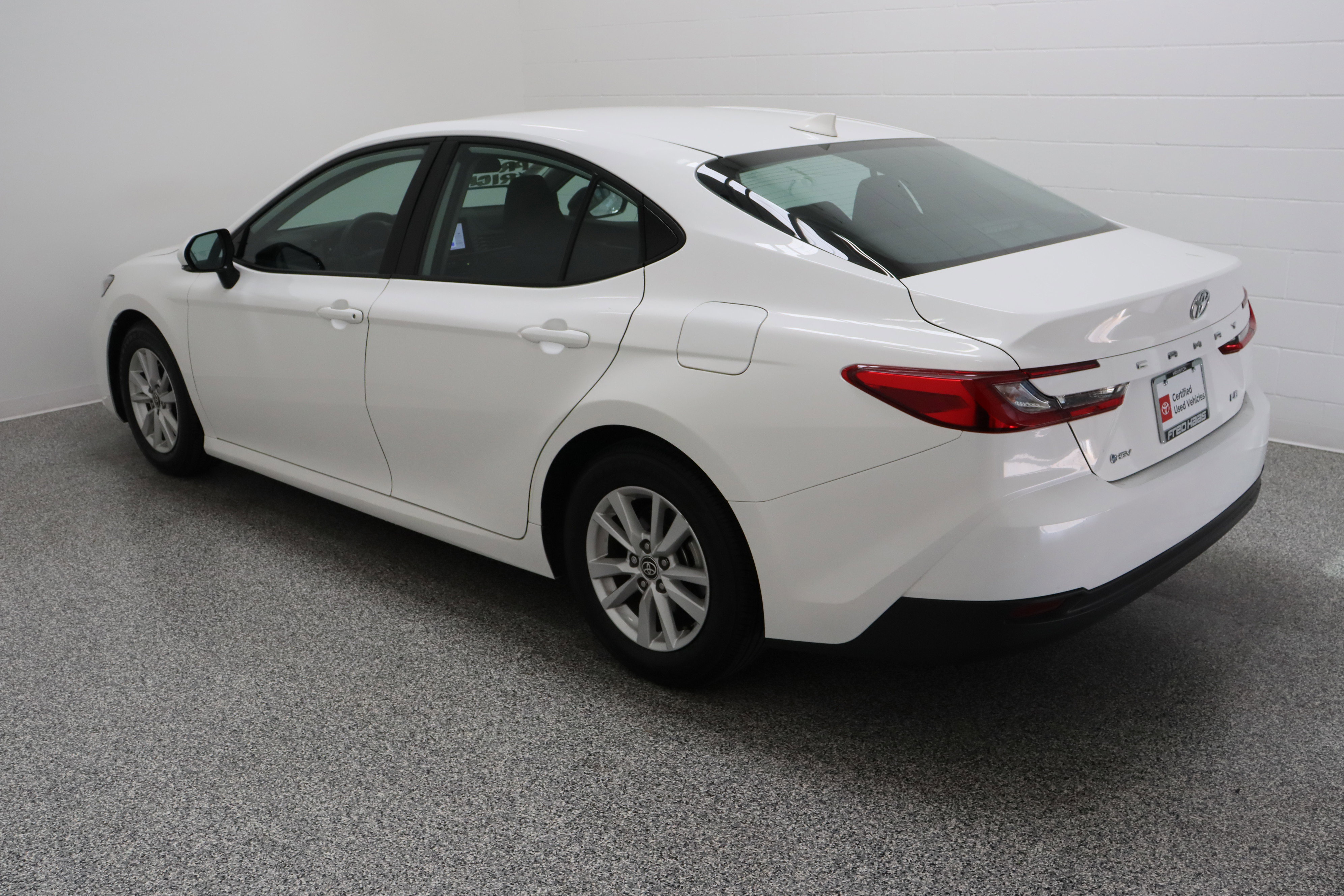 Certified 2025 Toyota Camry LE image 9