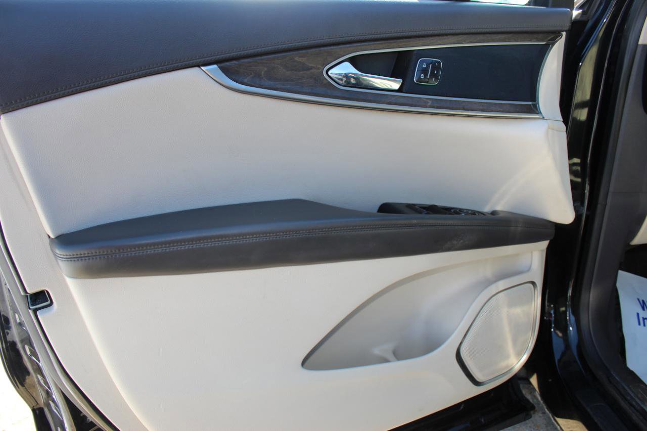 Used 2018 Lincoln MKX Reserve w/ Lincoln MKX Climate Package AWD/4WD image 8