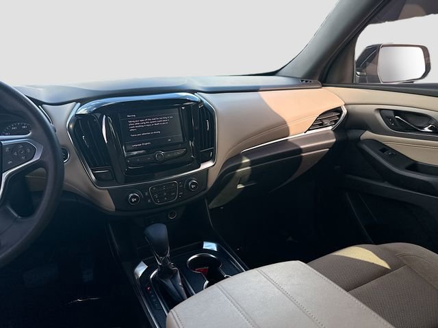 Used 2023 Chevrolet Traverse LS image 22