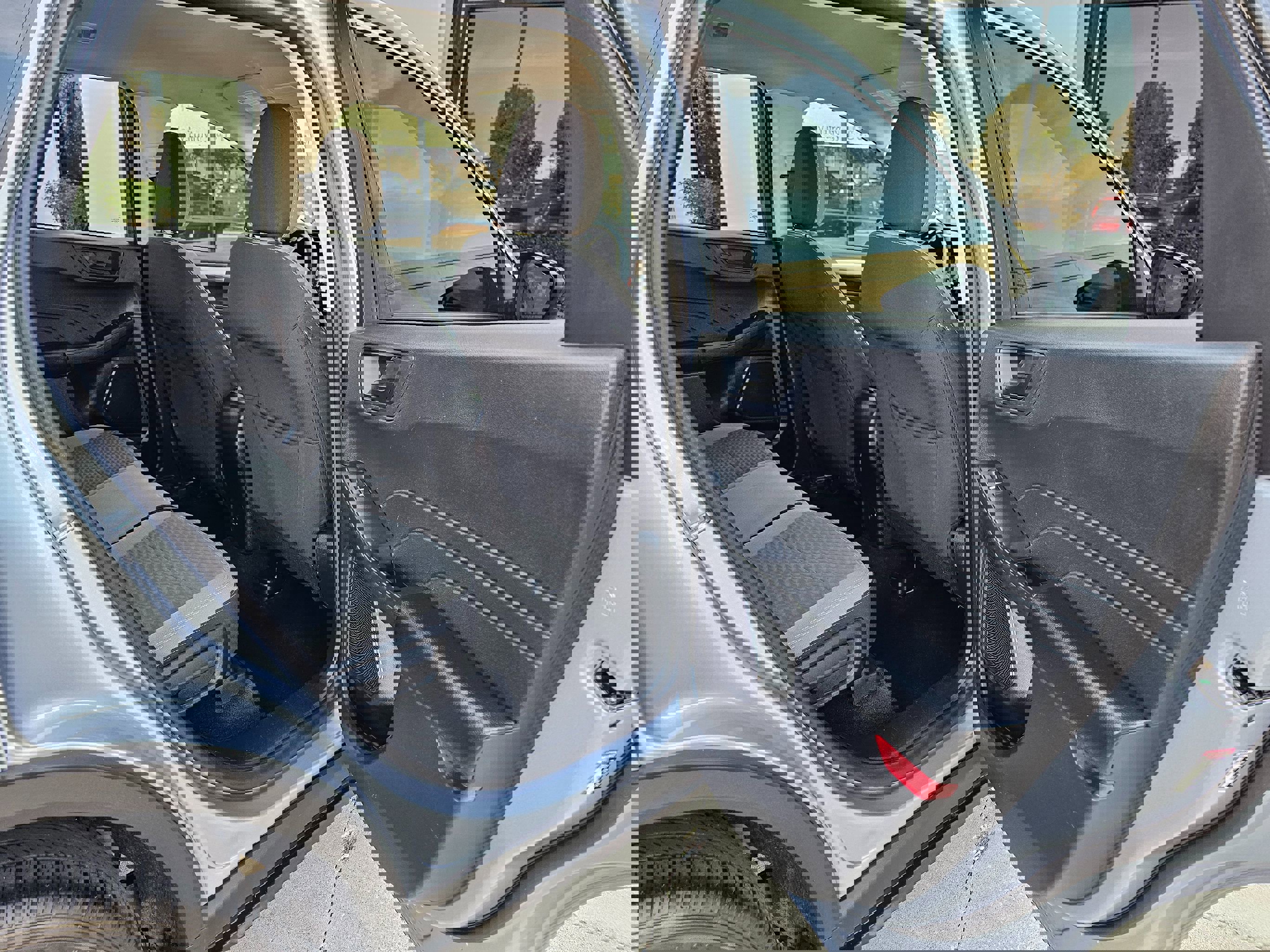 Used 2022 Ford Escape SE image 26