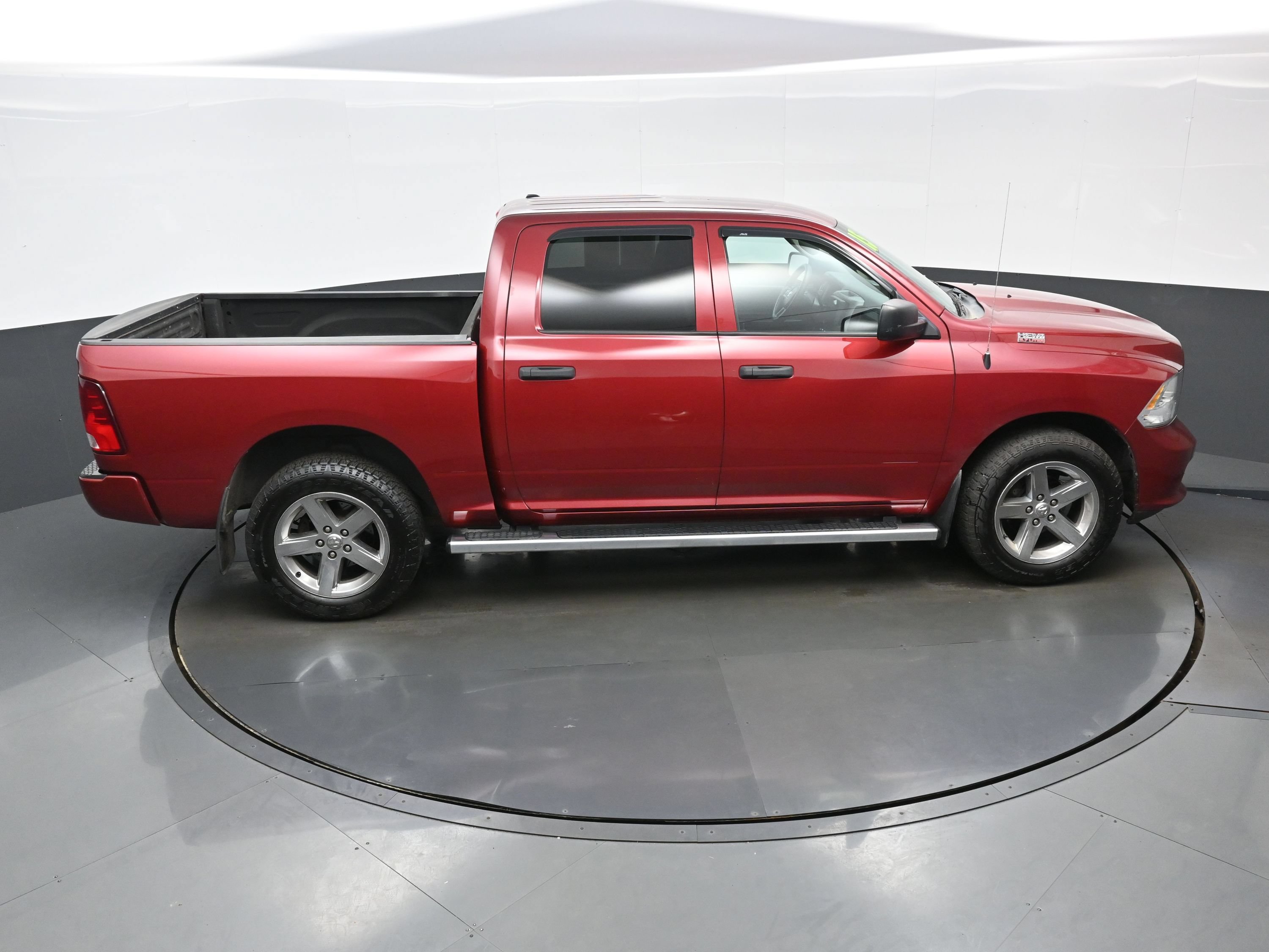 Used 2015 RAM 1500 Express AWD/4WD image 35