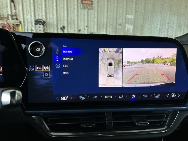 Used 2024 Chevrolet Equinox EV LT w/ LPO, Blackout Package FWD image 15