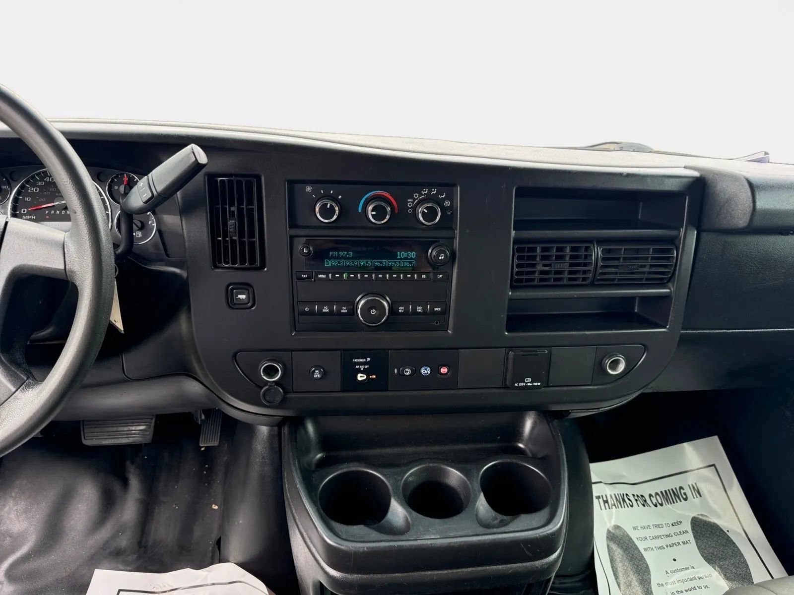 Used 2018 Chevrolet Express 2500 RWD image 12