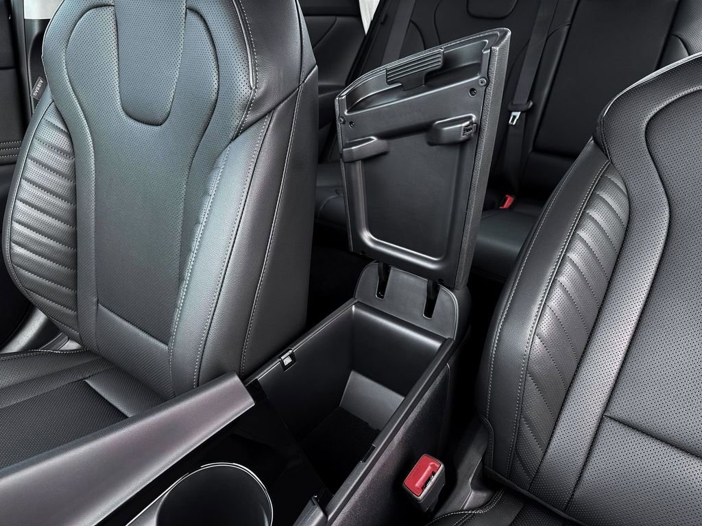 New 2026 Hyundai Elantra Limited w/ Cargo Package image 26