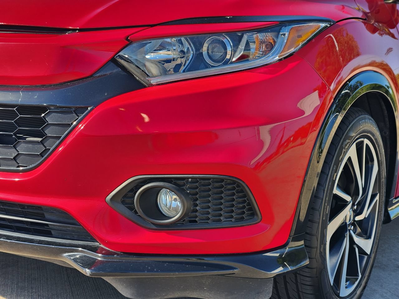 Used 2019 Honda HR-V Sport image 9