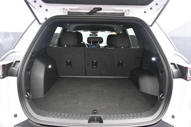 Used 2025 Chevrolet Equinox LT FWD image 32