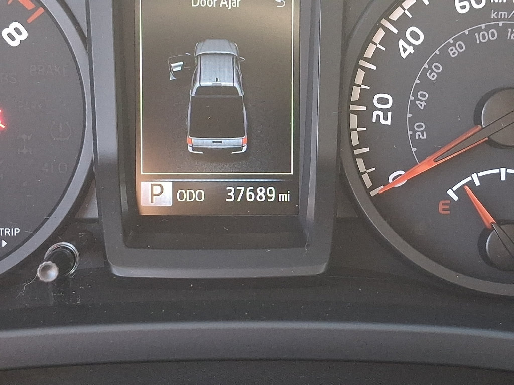 Used 2023 Toyota Tacoma SR AWD/4WD image 19