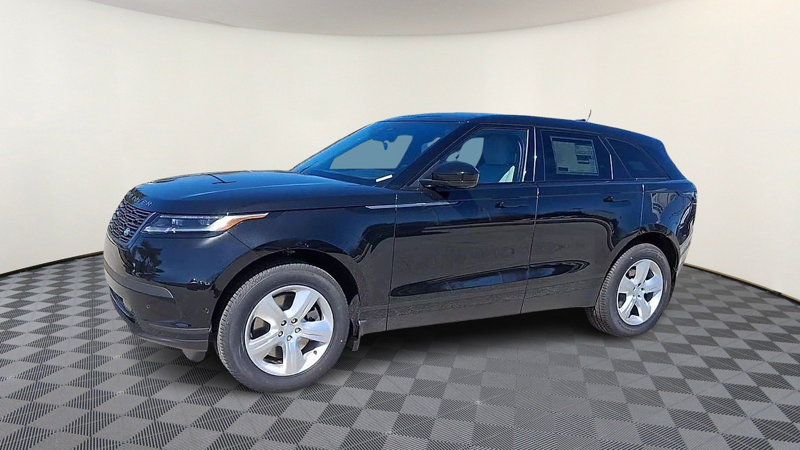 Certified 2026 Land Rover Range Rover Velar S AWD/4WD image 4