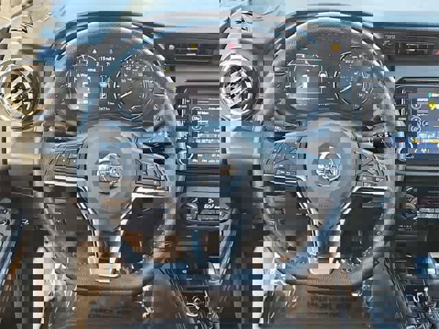 Used 2021 Nissan Kicks SR w/ Interior Electronics Package image 22