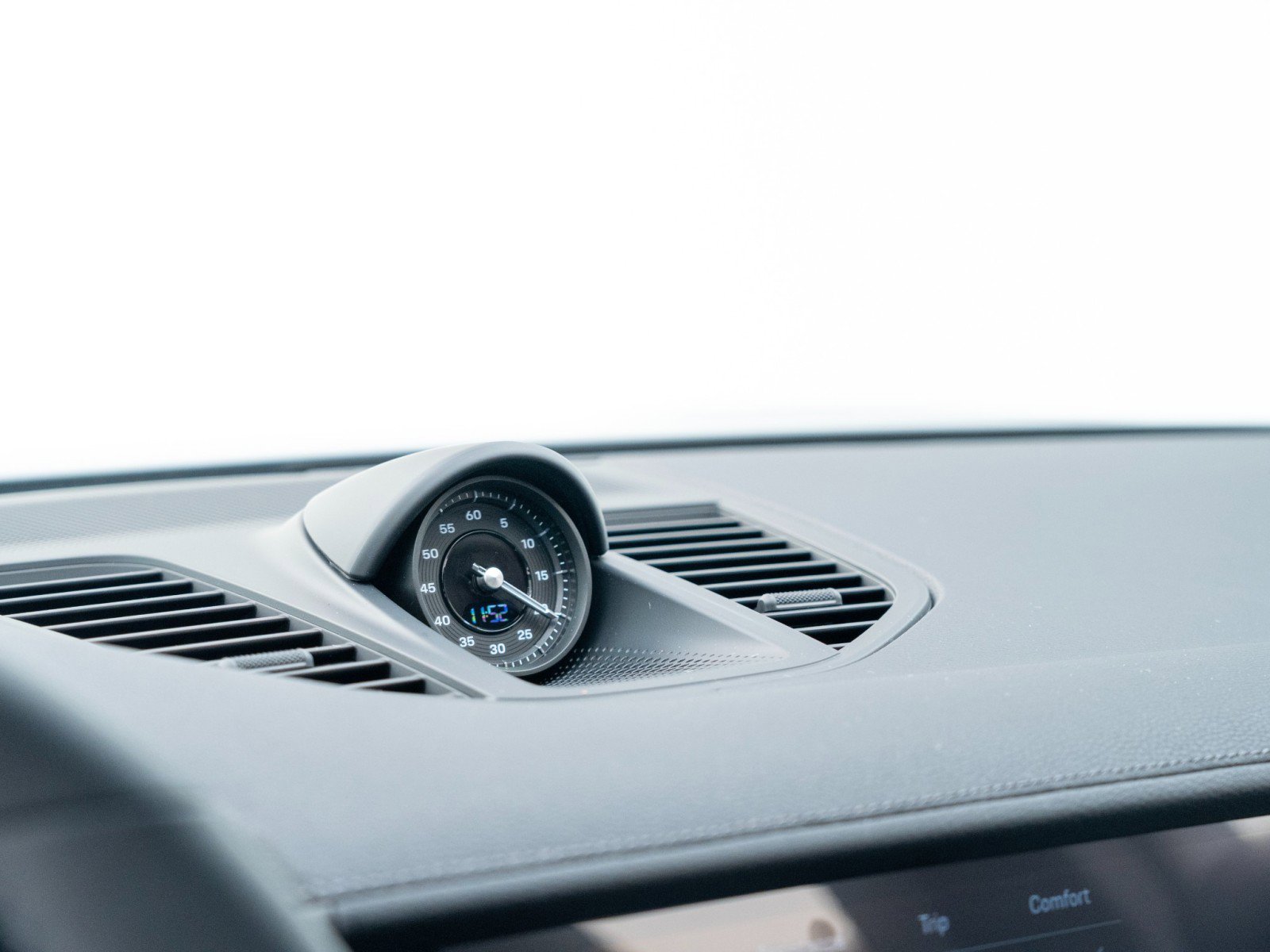 New 2026 Porsche Panamera 4 image 27