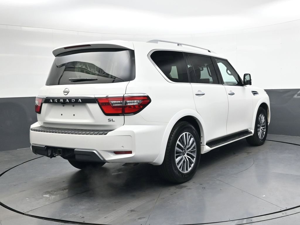 Used 2024 Nissan Armada SL w/ Captain's Chairs Package image 4