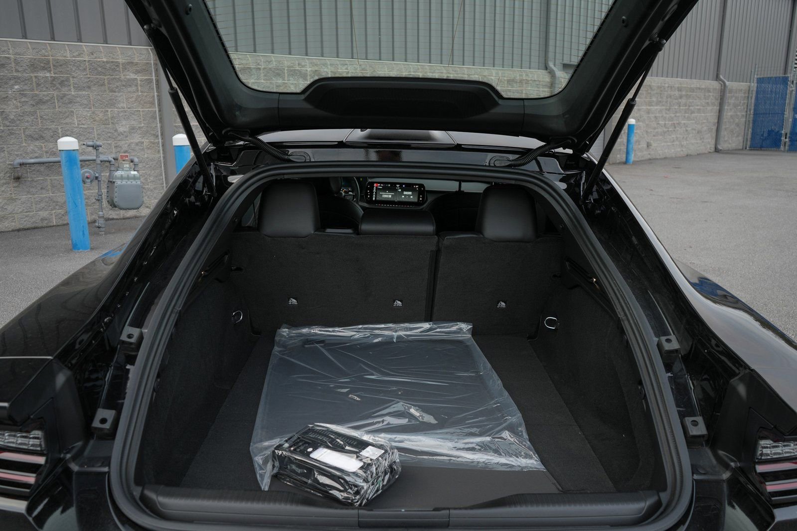 New 2026 Dodge Charger Scat Pack w/ Blacktop Package AWD/4WD image 18