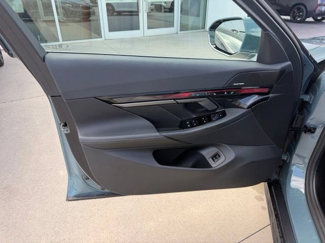 Used 2026 BMW 540i xDrive AWD/4WD image 11