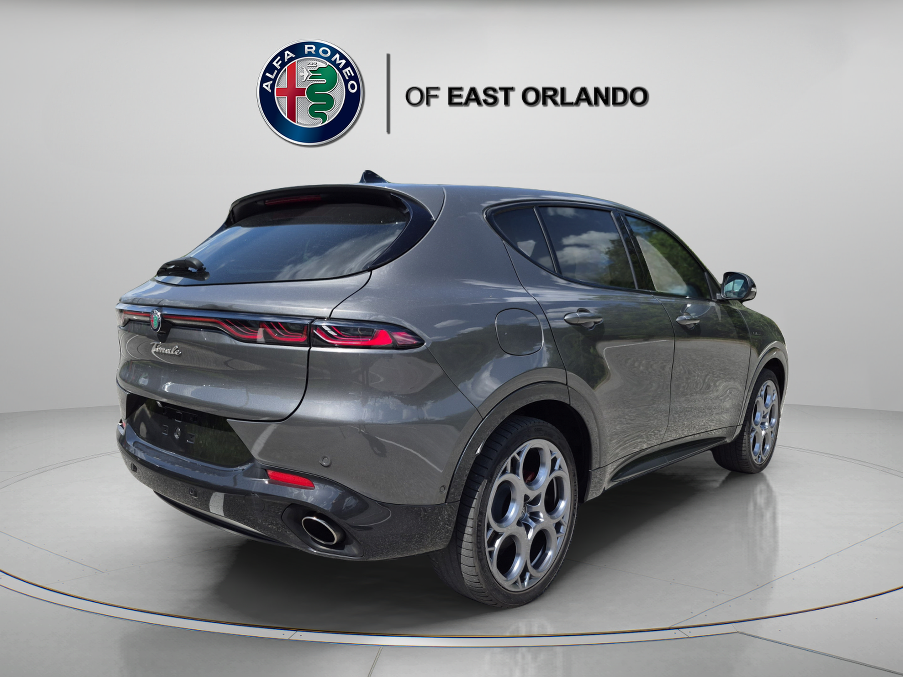 Used 2024 Alfa Romeo Tonale Veloce AWD/4WD image 7