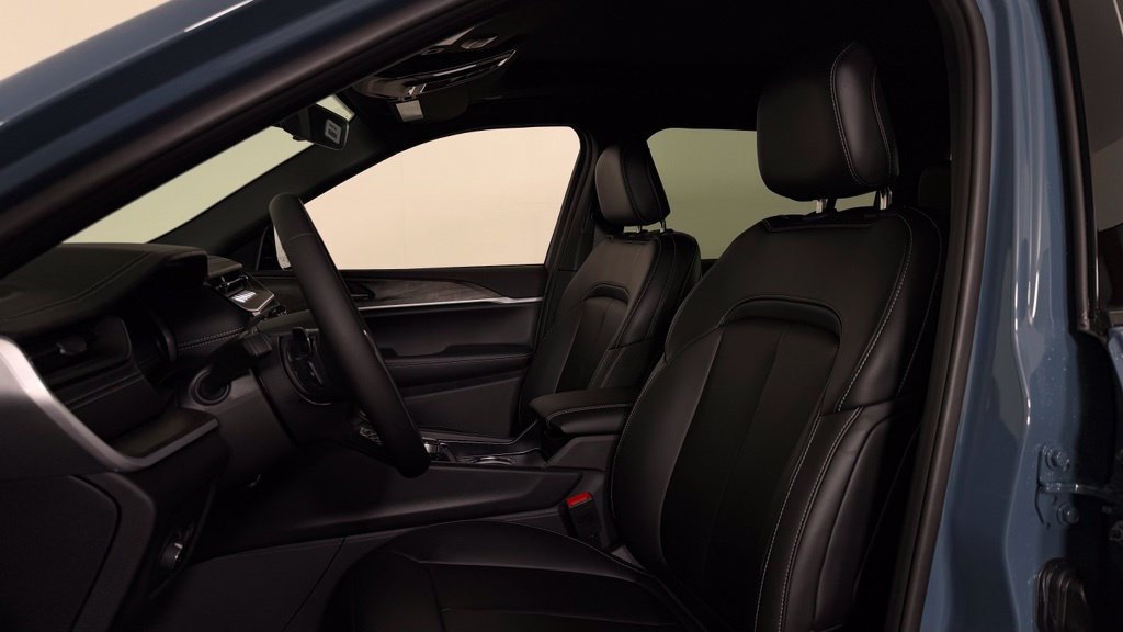 New 2027 Jeep Grand Cherokee L Limited AWD/4WD image 15