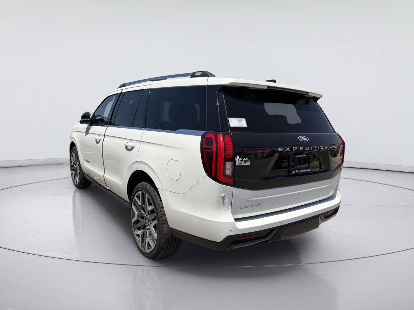 New 2027 Ford Expedition Platinum w/ Platinum Ultimate Package AWD/4WD image 3